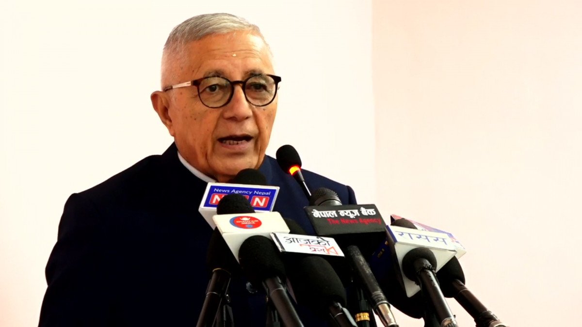 राष्ट्रपति भइसकेको व्यक्ति पुनः राजनीतिमा सक्रिय नहुन कोइरालाको सुझाव