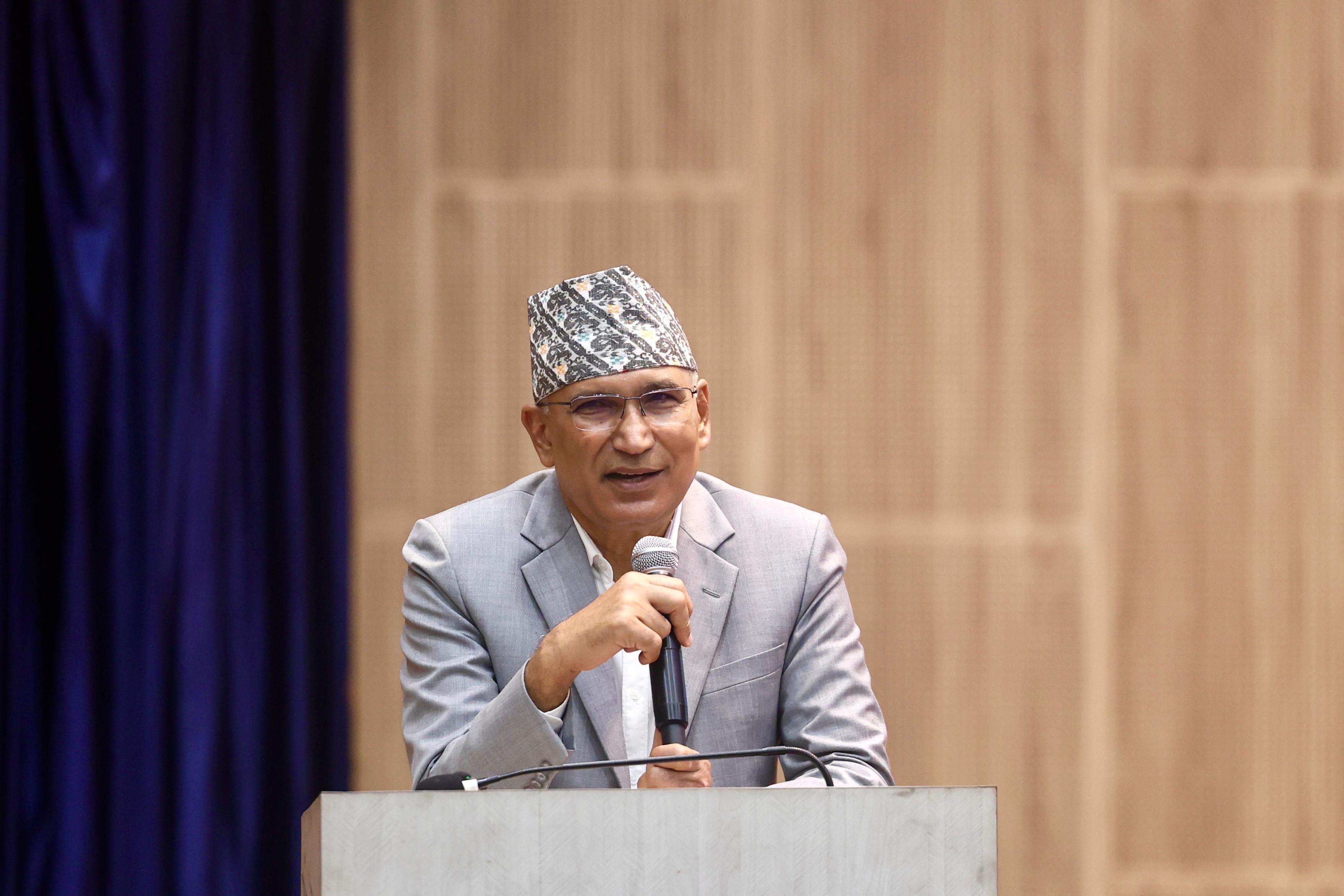 स्रोत अभावमा पूर्वाधार निर्माण गर्न अप्ठ्यारो भएकाले वैकल्पिक वित्त खडा गर्नुपरेको हो : अर्थमन्त्री