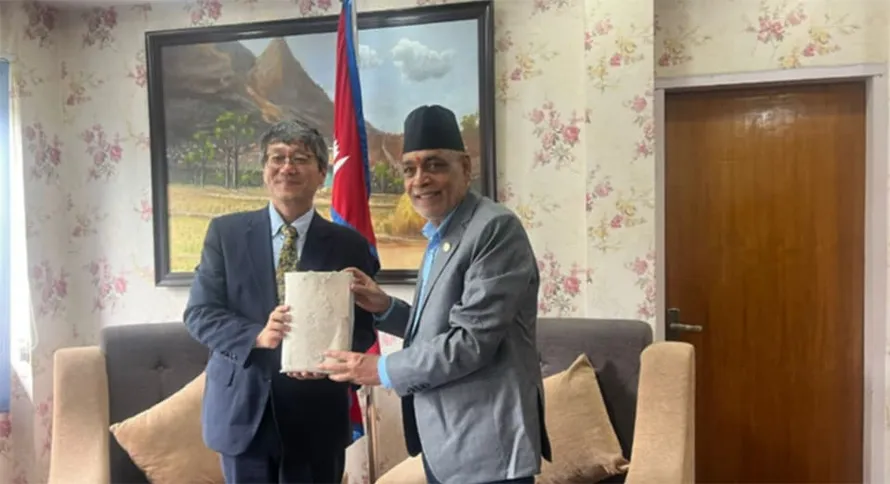 धान उत्पादन बढाइ खाद्य सुरक्षा कायम गर्ने र आत्मनिर्भर बन्ने सरकारको प्राथमिकताः मन्त्री अधिकारी