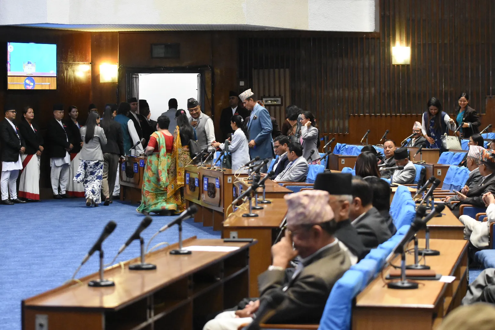 सभामुखकाे आग्रहलाई अस्वीकार गर्दै रास्वपा र राप्रपाद्वारा सदन बहिष्कार