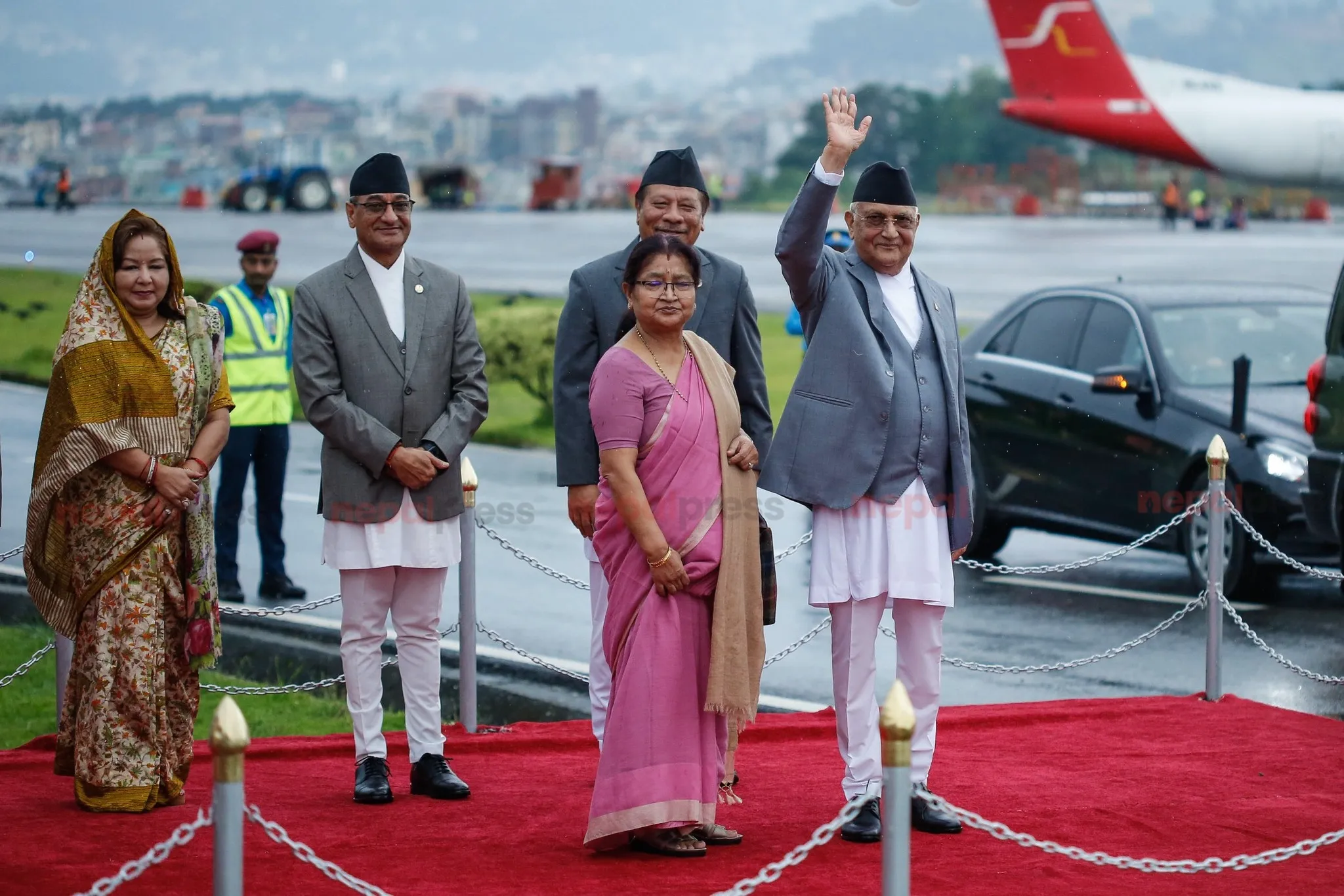 एससिओ सम्मेलनमा भाग लिन प्रधानमन्त्री ओली चीन प्रस्थान, ६ देशका प्रमुखसँग भेटवार्ता