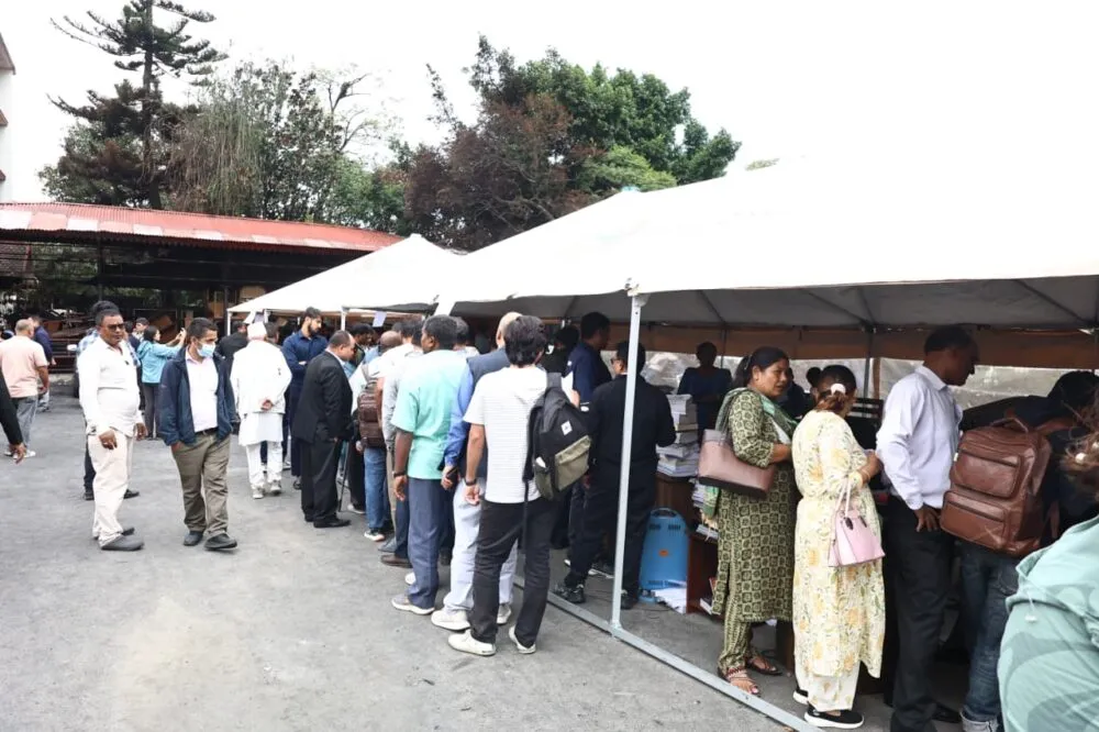 सर्वोच्च अदालतले टेन्ट टाँगेर सेवा थाल्यो