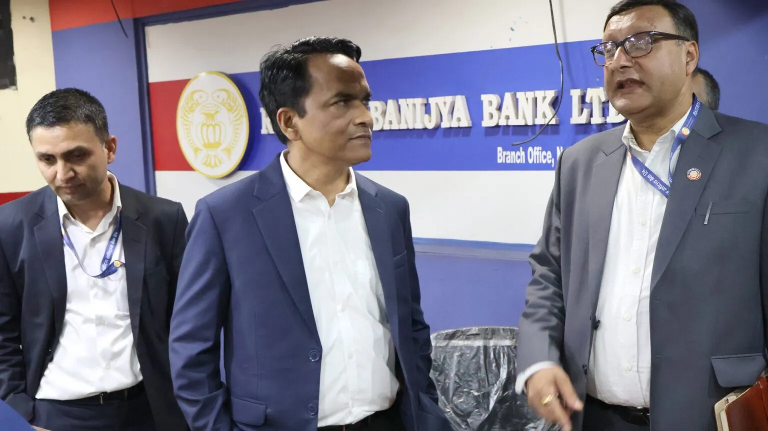 गभर्नर पौडेलले अवलोकन गरे राष्ट्रिय वाणिज्य बैंकको नयाँ बानेश्वर शाखा