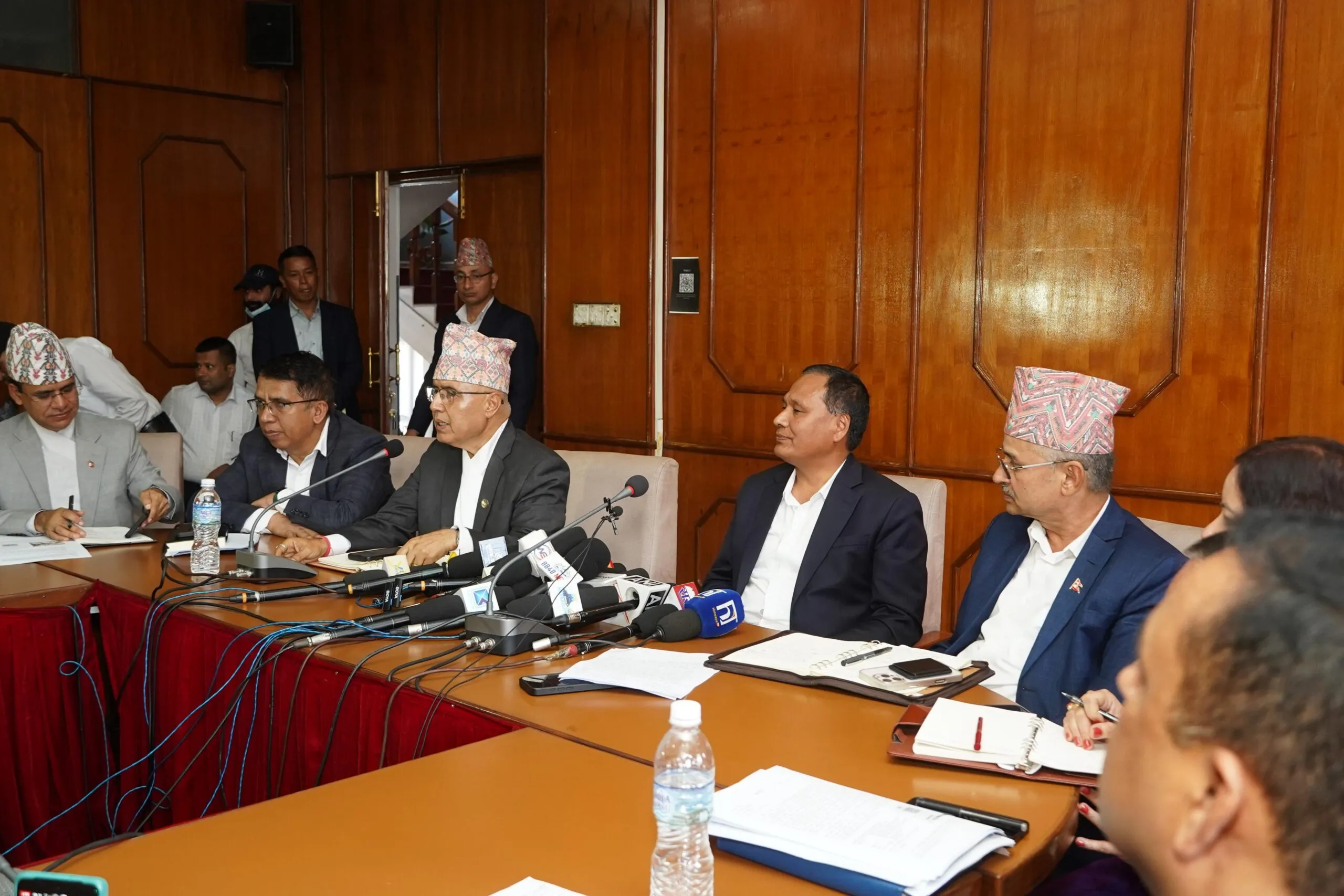जेनजी आन्दोलने पारेका क्षतीको पुनर्निर्माण गर्न कोषकाे सहयोग पर्खेर बस्दैनौंः अर्थमन्त्री
