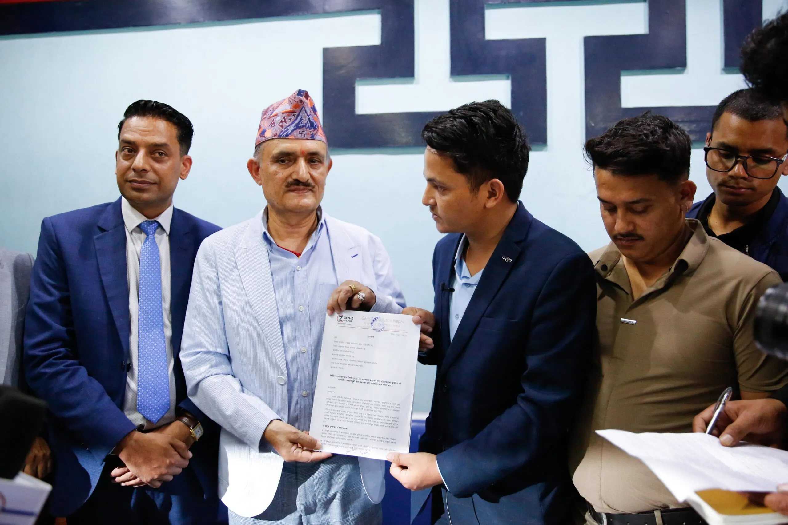 जेनजीले राख्यो वायुसेवा निगममा भएको अनियममितता छानविन गर्ने माग