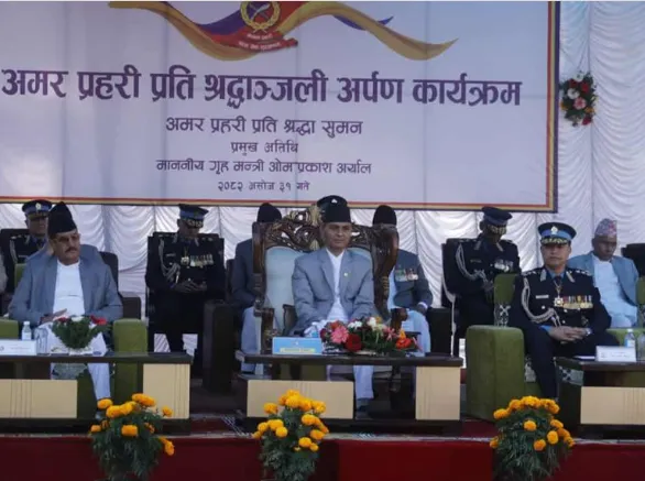 चुनौतिहरूको सामना गर्दै नागरिक सुरक्षाको जिम्मेवारी पुरा गर्नुको विकल्प प्रहरीसँग छैन : महानिरीक्षक खापुङ
