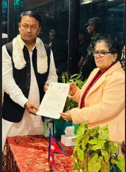 मधेशको मुख्यमन्त्रीमा एमालेका सरोज यादव नियुक्त, ठूलो दलको हैसियतमा दिइएको दावी