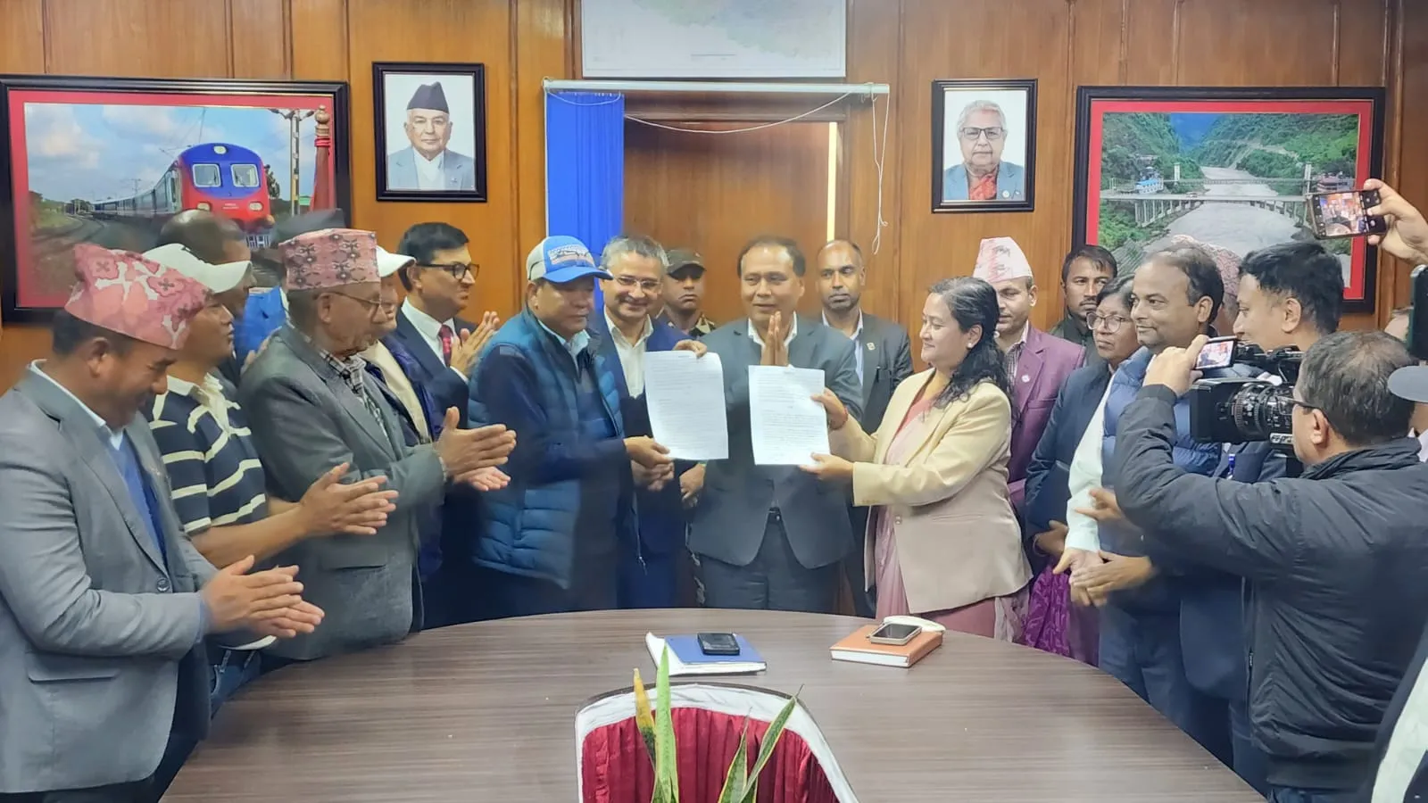 मेलम्चीको मुहानमा सहमति भएसँगै आजदेखि काठमाडौँमा नियमित पानी पथान्तरण हुने
