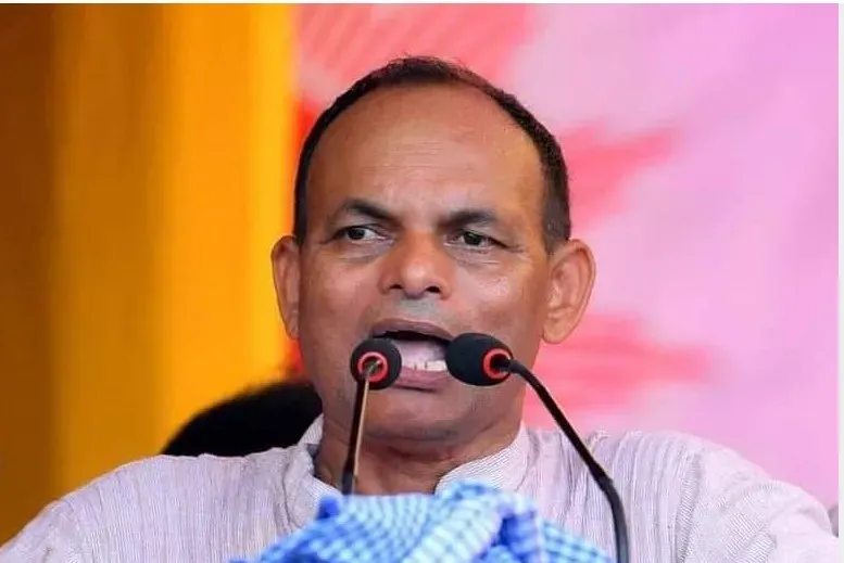 मधेशका सभामुख रामचन्द्र मण्डल पदमुक्त