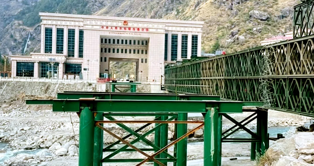 रसुवागढीमा नेपाल-चीन जोड्ने बेलिब्रिज तयार, पुस १७ देखि नाका पूर्ण रुपमा  खुल्ने
