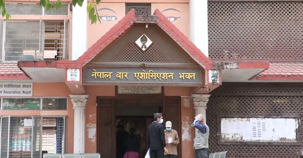 नेपाल बारले भन्यो- लामिछानेविरुद्धको अभियोग संशोधनको निर्णयले स्वतन्त्र न्यायपलिकाको अवधारणामा असर पुयाउँछ