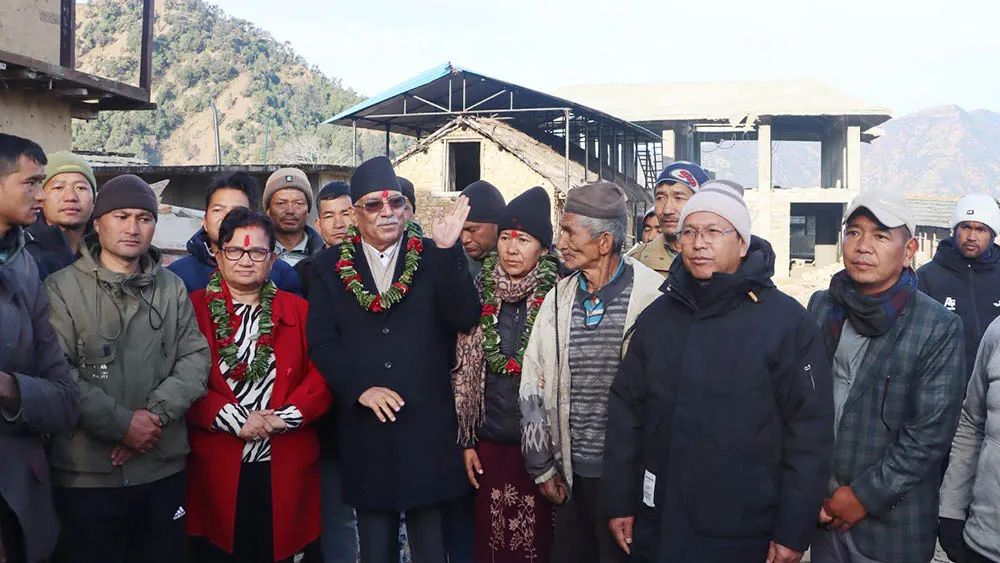 चुनवाङमा प्रचण्ड : सीता र प्रकाशसँगै बसेको कोठा पुग्दा भक्कानिए