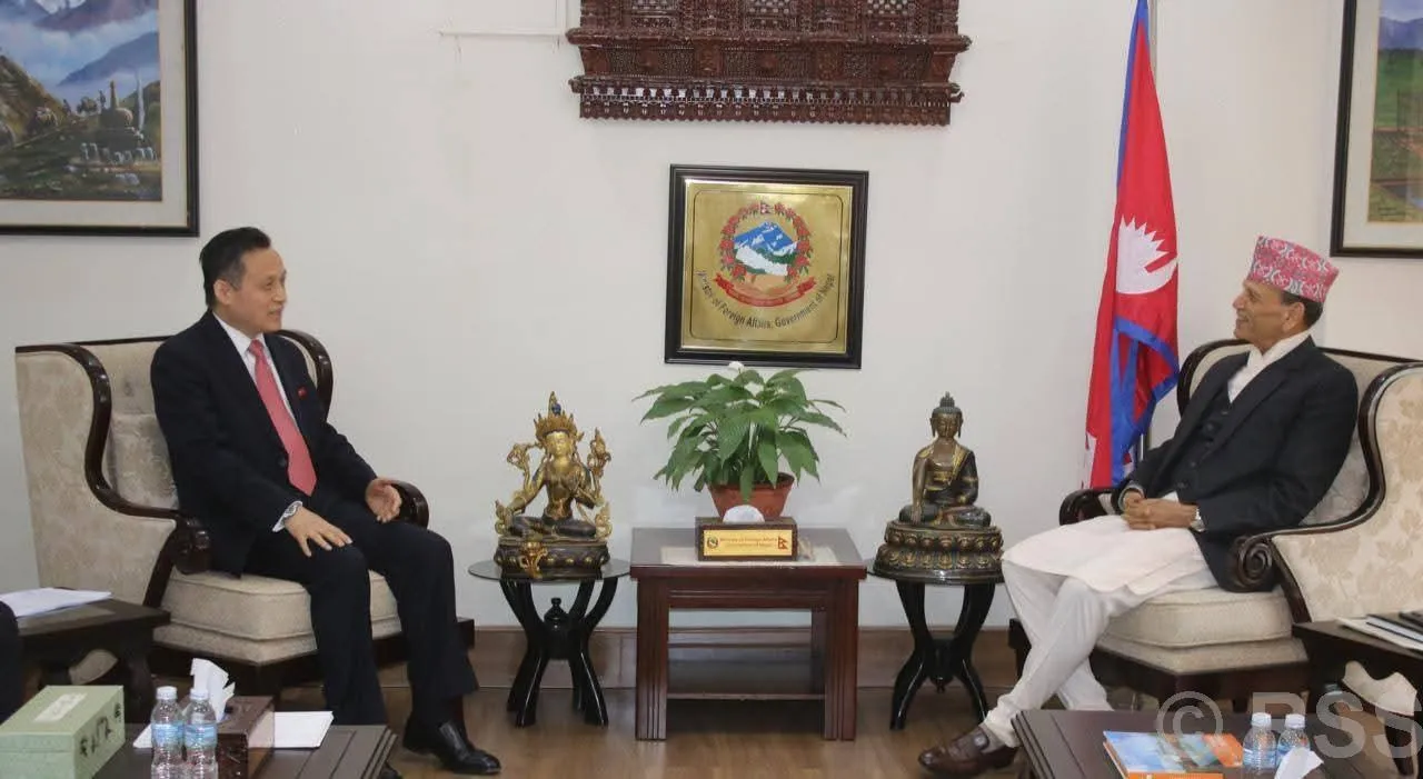 परराष्ट्रमन्त्रीसँग चिनियाँ राजदूतको भेट