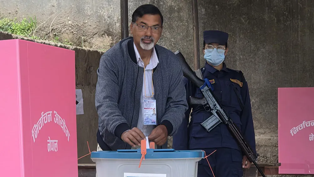 जनार्दन शर्माले रुकुम पश्चिमबाट मतदान