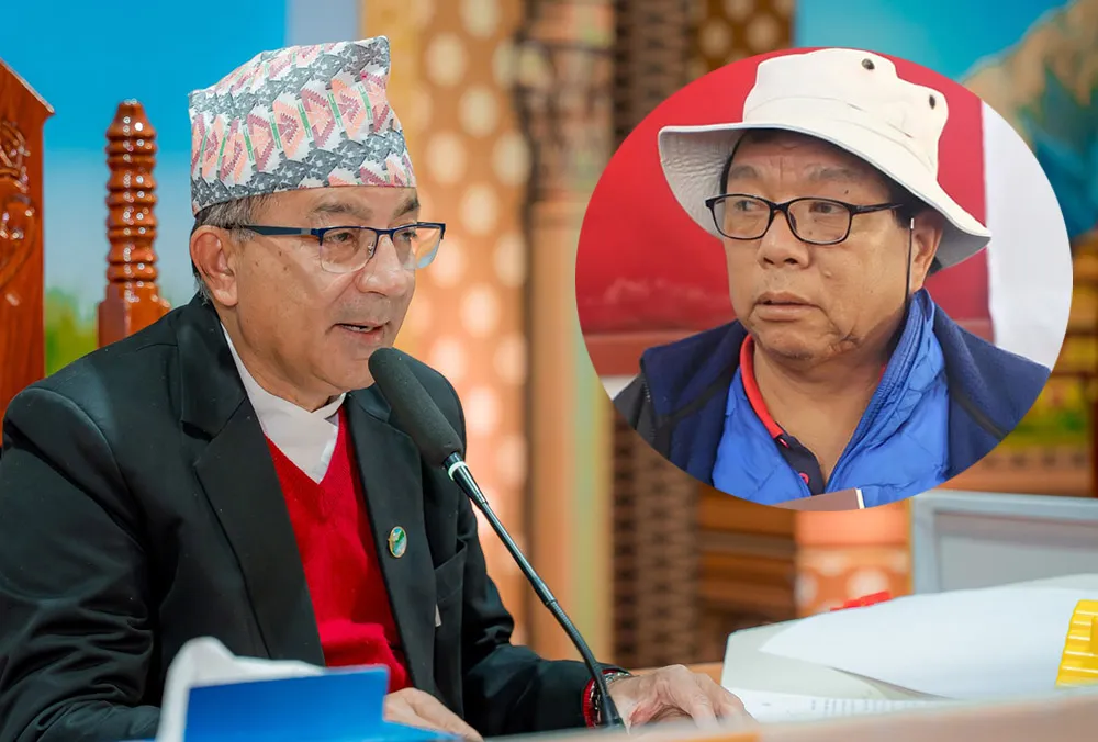 पोखराका मेयरको महावीर पुनलाई आग्रह- फुटपाथमा किताब नबेच्नुस, व्यवसायीमार्फत बिक्री गर्न सहजीकरण गर्छौं