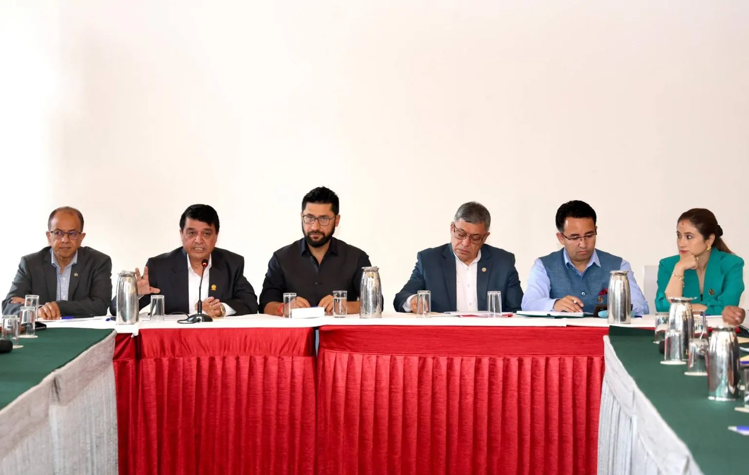 निजी क्षेत्रलाई रविको आश्वासन : धरपकड होइन, नीतिगत सुधार हुन्छ