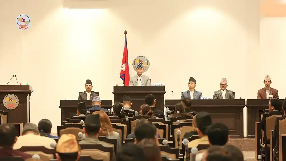अर्थमन्त्री उपस्थित नभएपछि प्रतिनिधि सभाको बैठक १५ मिनेटका लागि स्थगित