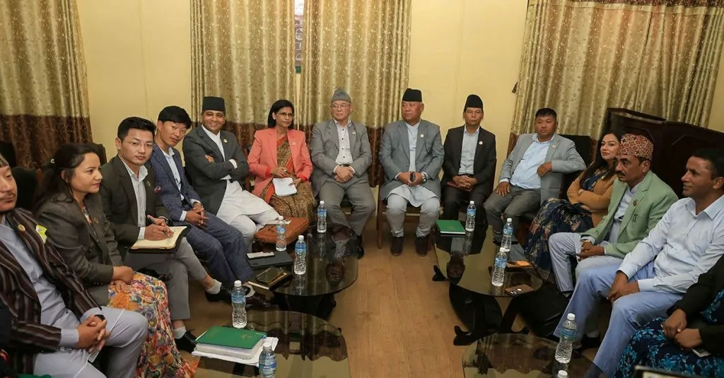 सीमा बारेको अभिव्यक्तिप्रति प्रधानमन्त्रीले संसदमा माफी माग्न विपक्षी दलहरुको माग