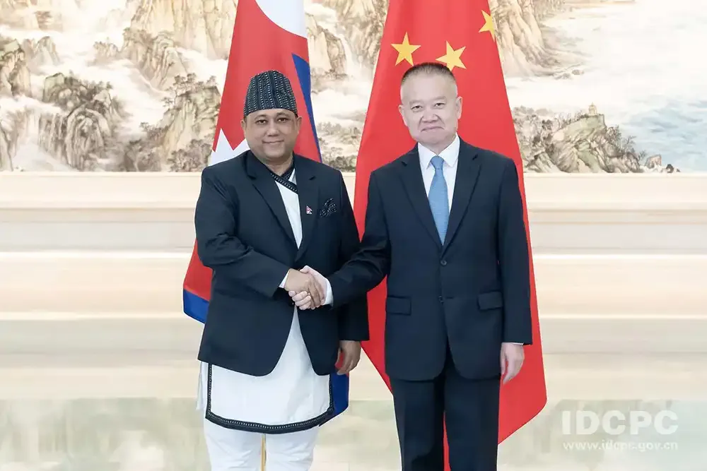 परराष्ट्रमन्त्री खनालको चीनको कम्युनिस्ट पार्टीका अन्तर्राष्ट्रिय विभागका मन्त्री हाइशिङसँग भेटवार्ता