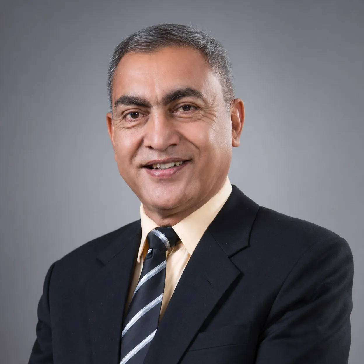 त्रिवि सेवा आयोगको अध्यक्षमा पूर्वसचिव किशोर थापा, सदस्यमा रेजिना मास्के