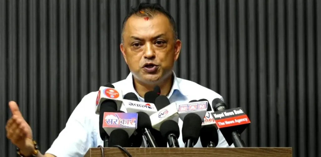 सरकार बिनाब्रेक चल्न सक्छ, तर लेन मिच्न पाइँदैन: गगन थापा