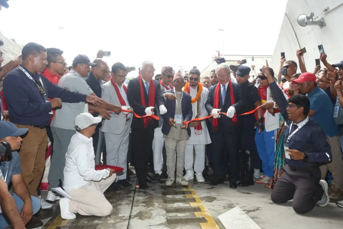 ‘नागढुङ्गा–सिस्नेखोला सुरुङमार्ग’को उद्घाटन, परीक्षणपछि सबै सवारीलाई अनुमति