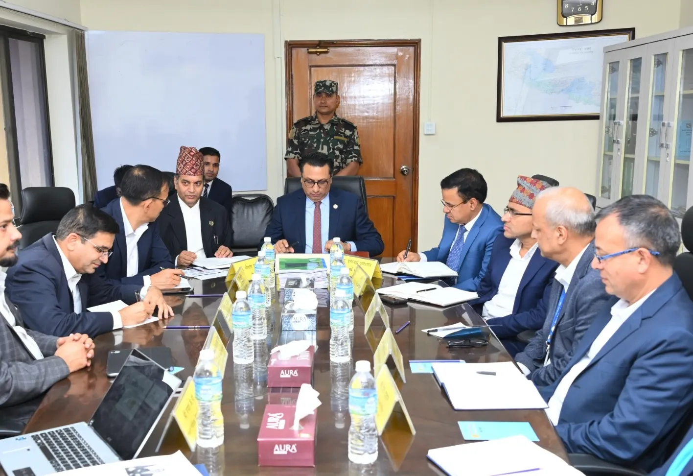 धितोपत्र बोर्डमा अर्थमन्त्रीको गर्जन: गुणस्तर सुधार र उच्च नैतिकतासहित लगानीकर्ताको सम्पत्ति सुरक्षा गर