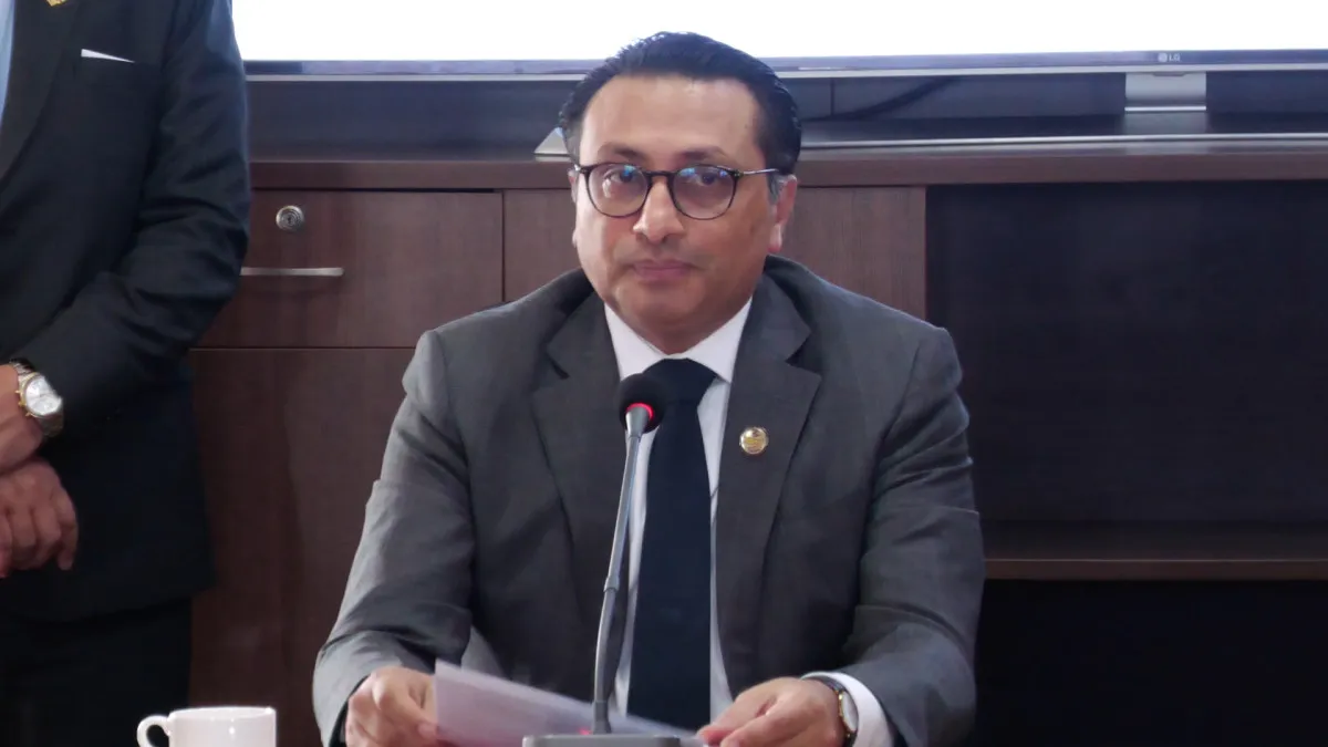 आर्थिक रूपान्तरणका लागि ‘नीतिगत आत्मविश्वास’ अनिवार्य: अर्थमन्त्री वाग्ले