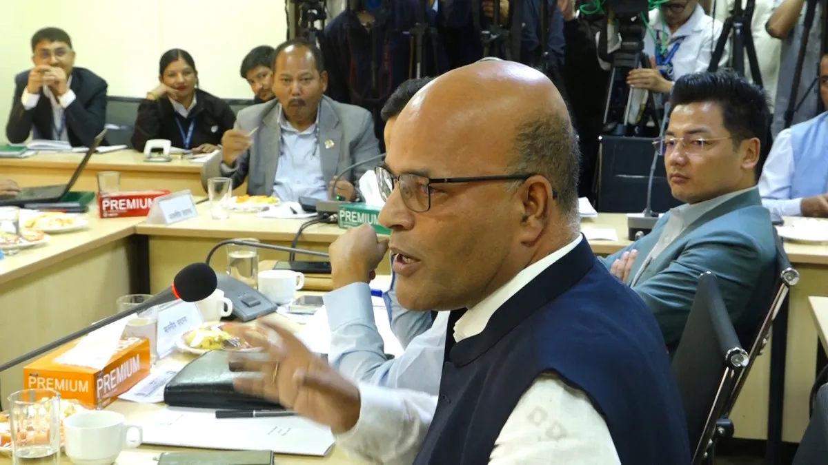 सुरक्षा संयन्त्र विस्तारमा सरकार केन्द्रित, शिक्षा-रोजगारी बेवास्ता गरेको सांसद सिंहको आरोप