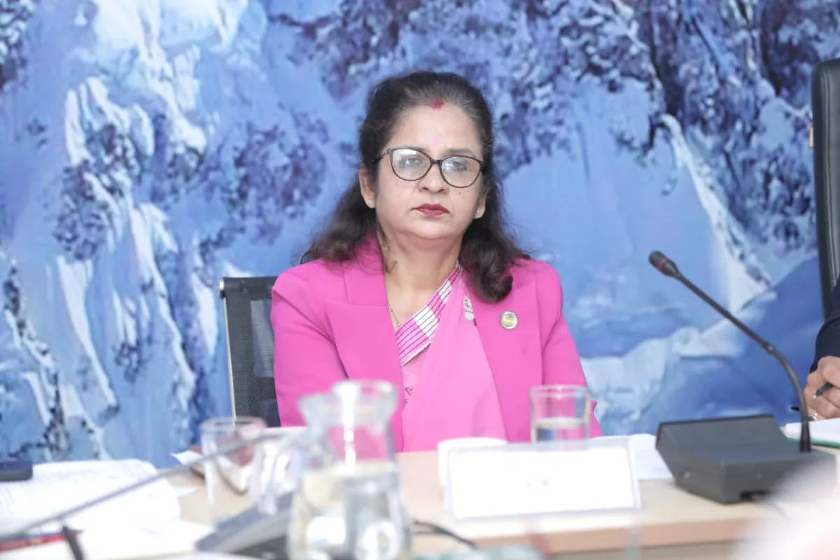 'ग्यास वितरणमा अनियमितता भएको जस्तो लागे छानबिन गर्नुस्'