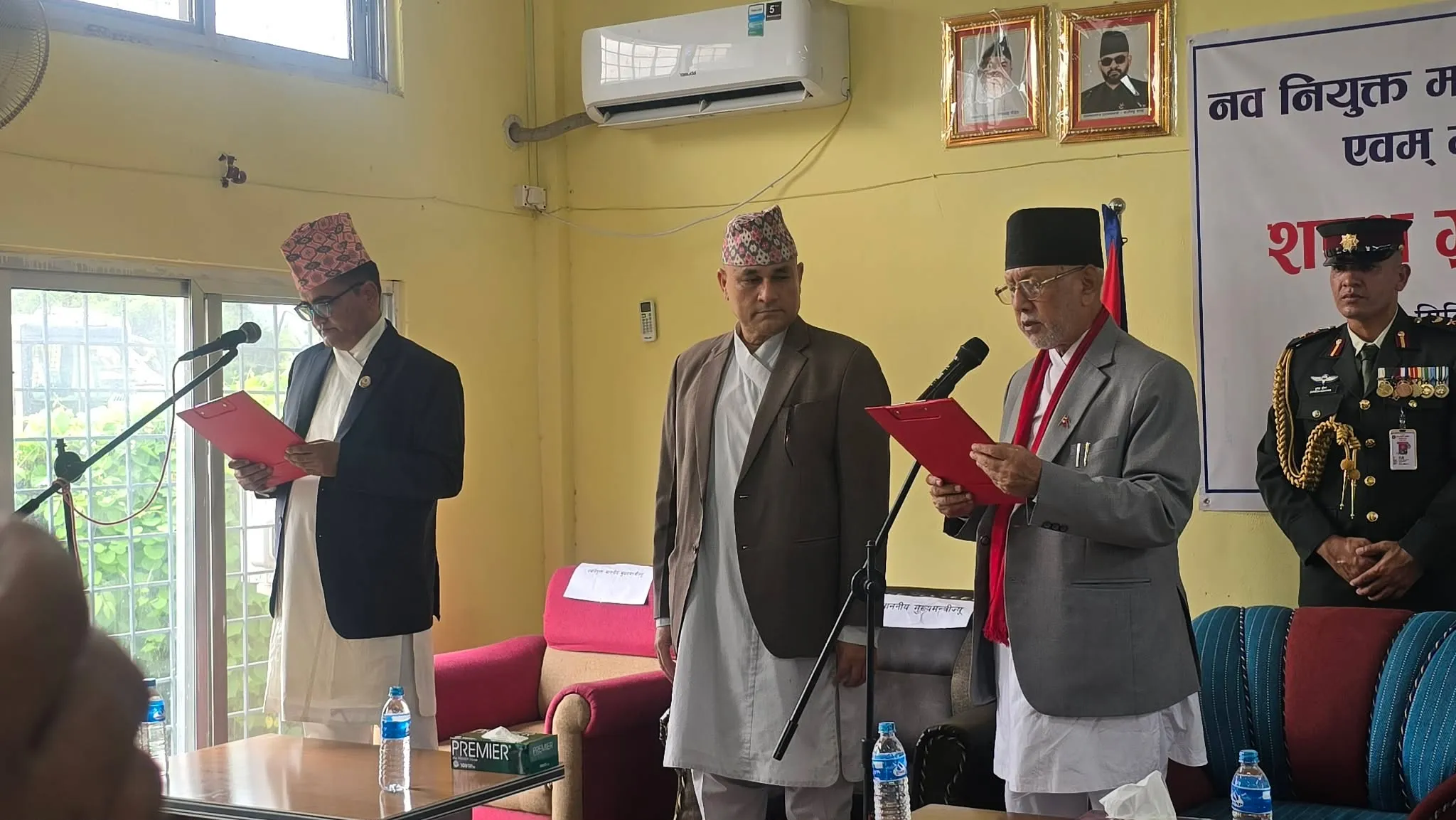 सुदूरपश्चिम प्रदेशको मुख्यमन्त्रीमा खगराज भट्ट, लिए पद तथा गोपनीयताको शपथ