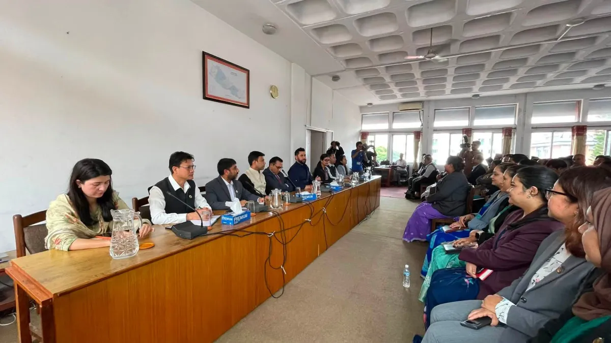 रास्वपाका सांसद र मन्त्रीहरूको कार्यशैलीप्रति रविको चासो, संयमित हुन दिए निर्देशन