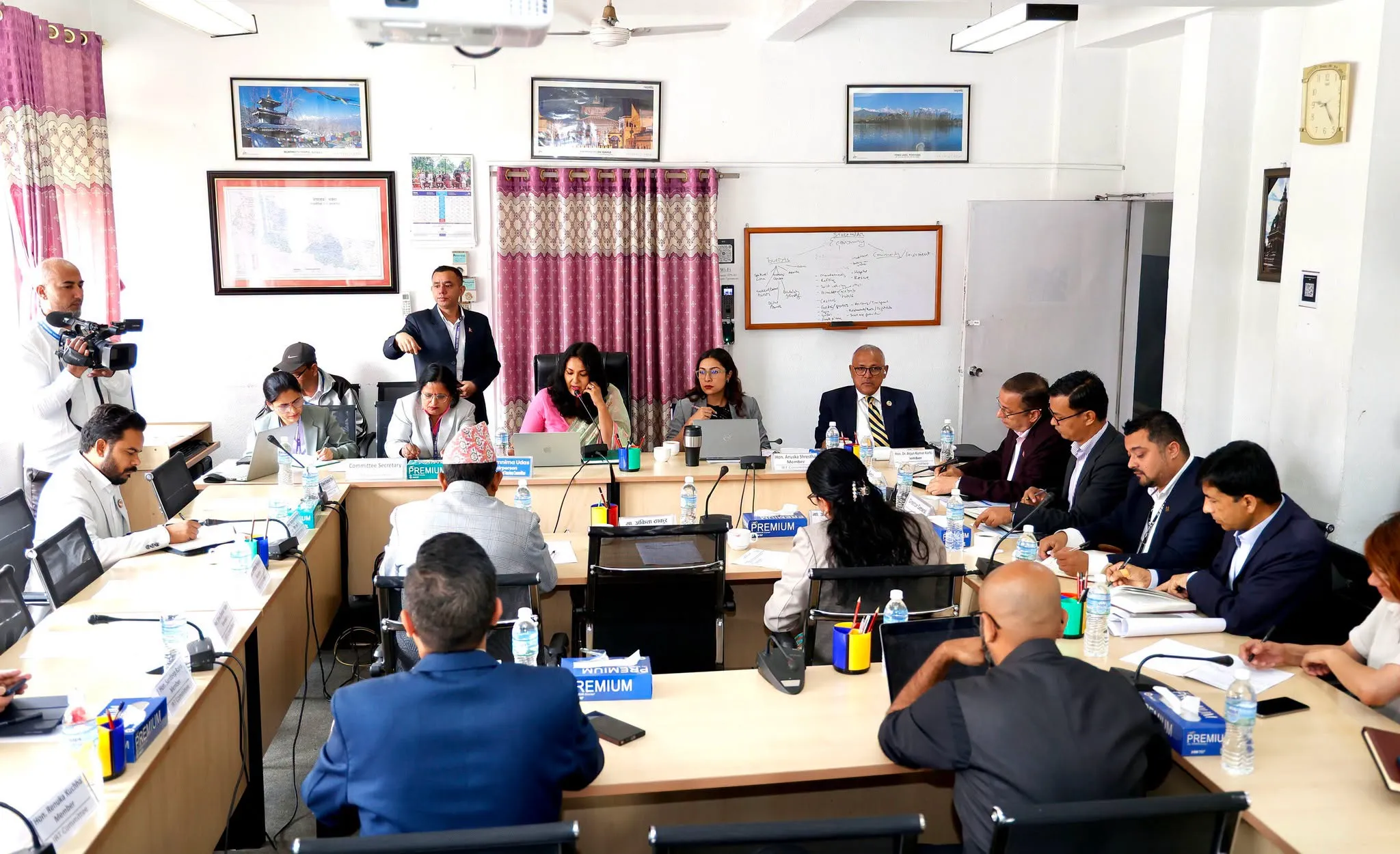 क्यासिनोमा होटलको १० प्रतिशत सेयर स्वामित्व हुनैपर्ने बाध्यकारी व्यवस्था हटाउन हानको माग
