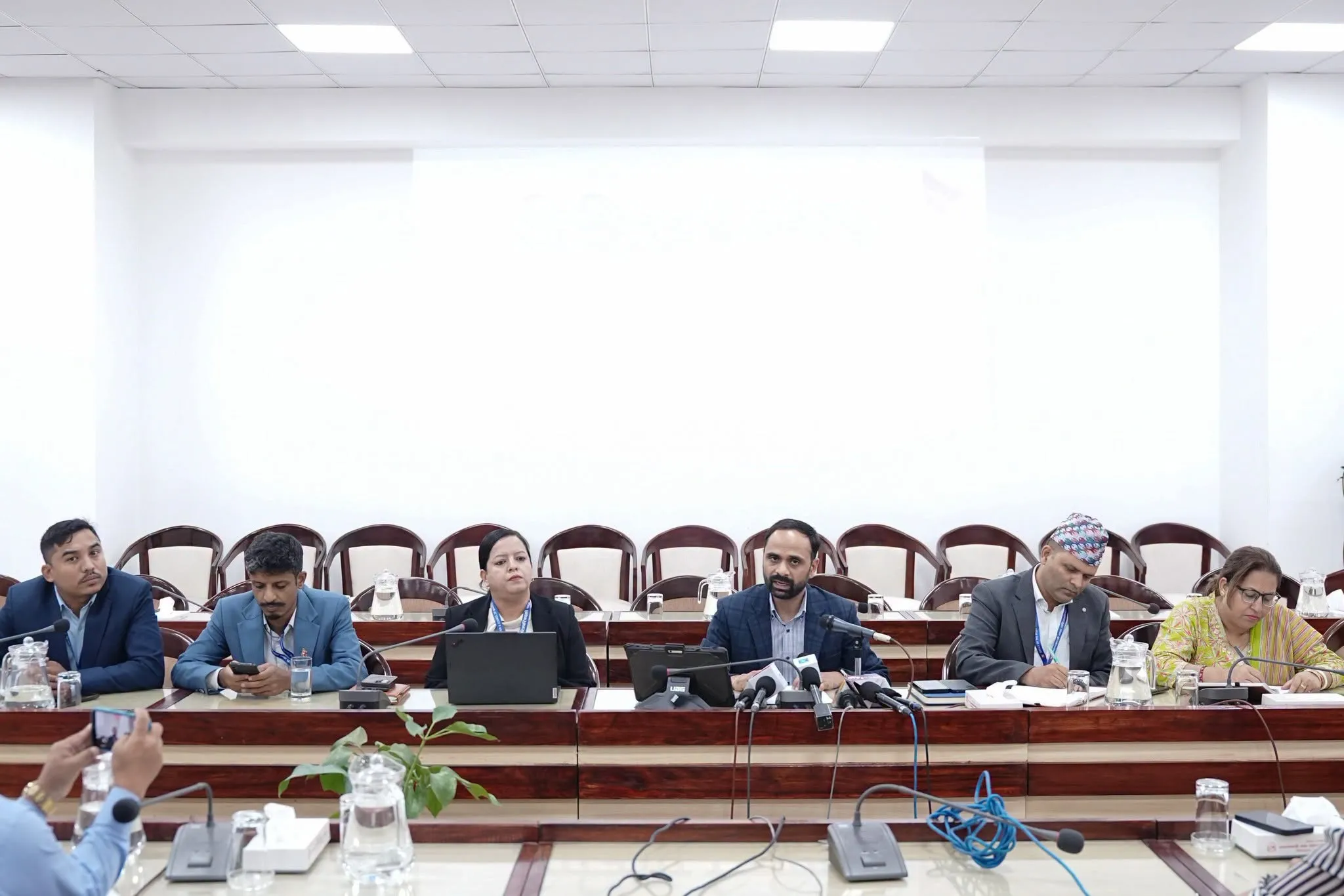 मल आपूर्तिको समस्या समाधानका विकल्प सिफारिस गर्न सरकारद्वारा १२ सदस्यीय कार्यदल गठन