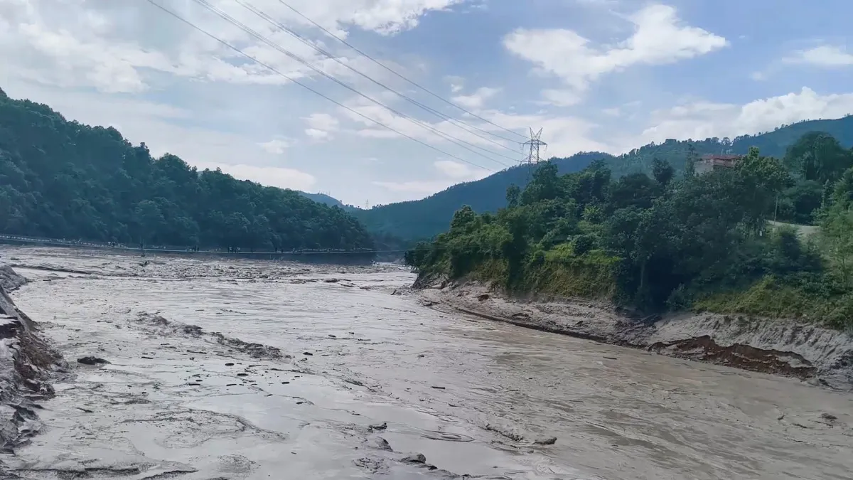 रसुवाका विभिन्न जलविद्युत आयोजनामा बाढीको क्षतिः सयौं कामदार सम्पर्कविहीन, उद्धारमा कठिनाइ