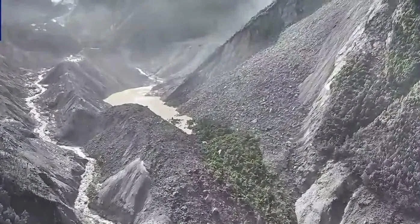 चीनतर्फ बनेको पानीको ड्याम फुट्यो, रसुवासहितका जिल्लामा फेरि बाढीको जोखिम