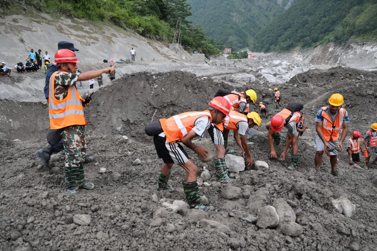 त्रिशूली ३‘ए’ जलविद्युत् आयोजनाको सुरुङभित्र फसेकाको उद्धार प्रयास तीव्र