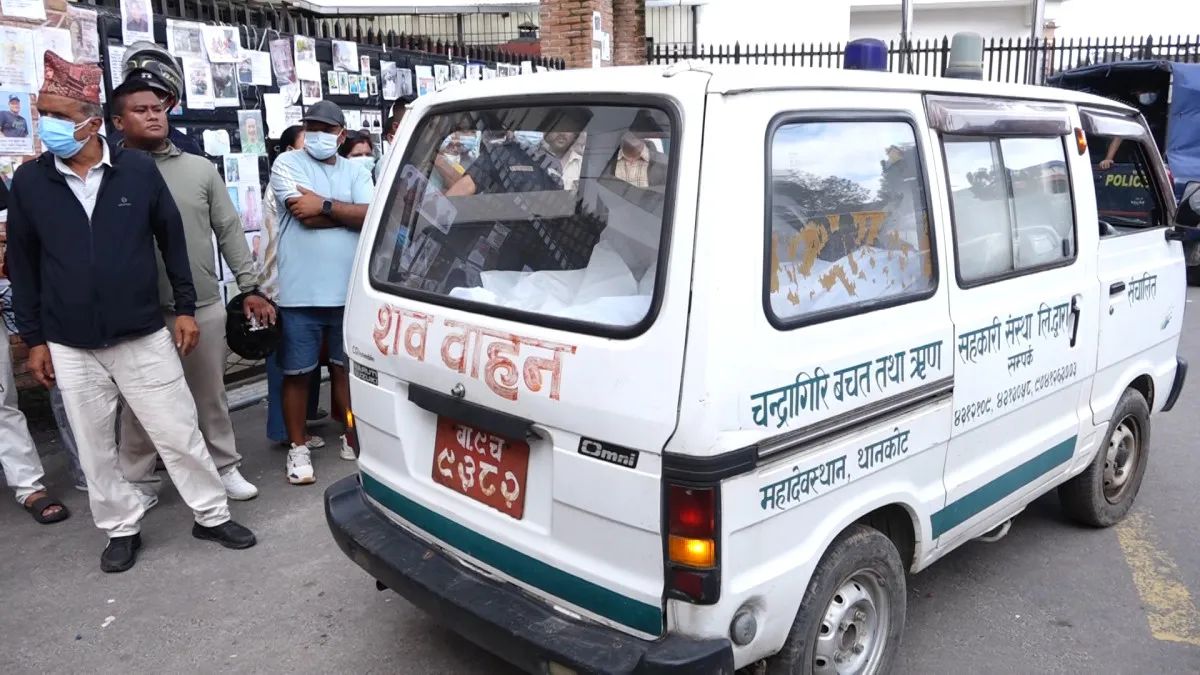 बाढीमा परि मृत्यु भएकाहरुको शव व्यवस्थापनमा चुनौतीः काठमाडौंमा पनि जमिनमुनि व्यवस्थापन सुरु