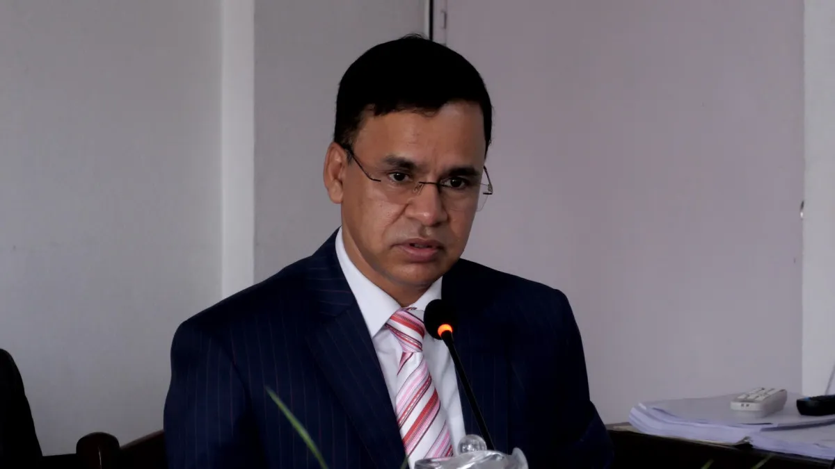 रसुवा बाढीपछिको पुनर्निर्माणका लागि स्रोत जुटाउन सरकार सक्षम छः अर्थसचिव उपाध्याय