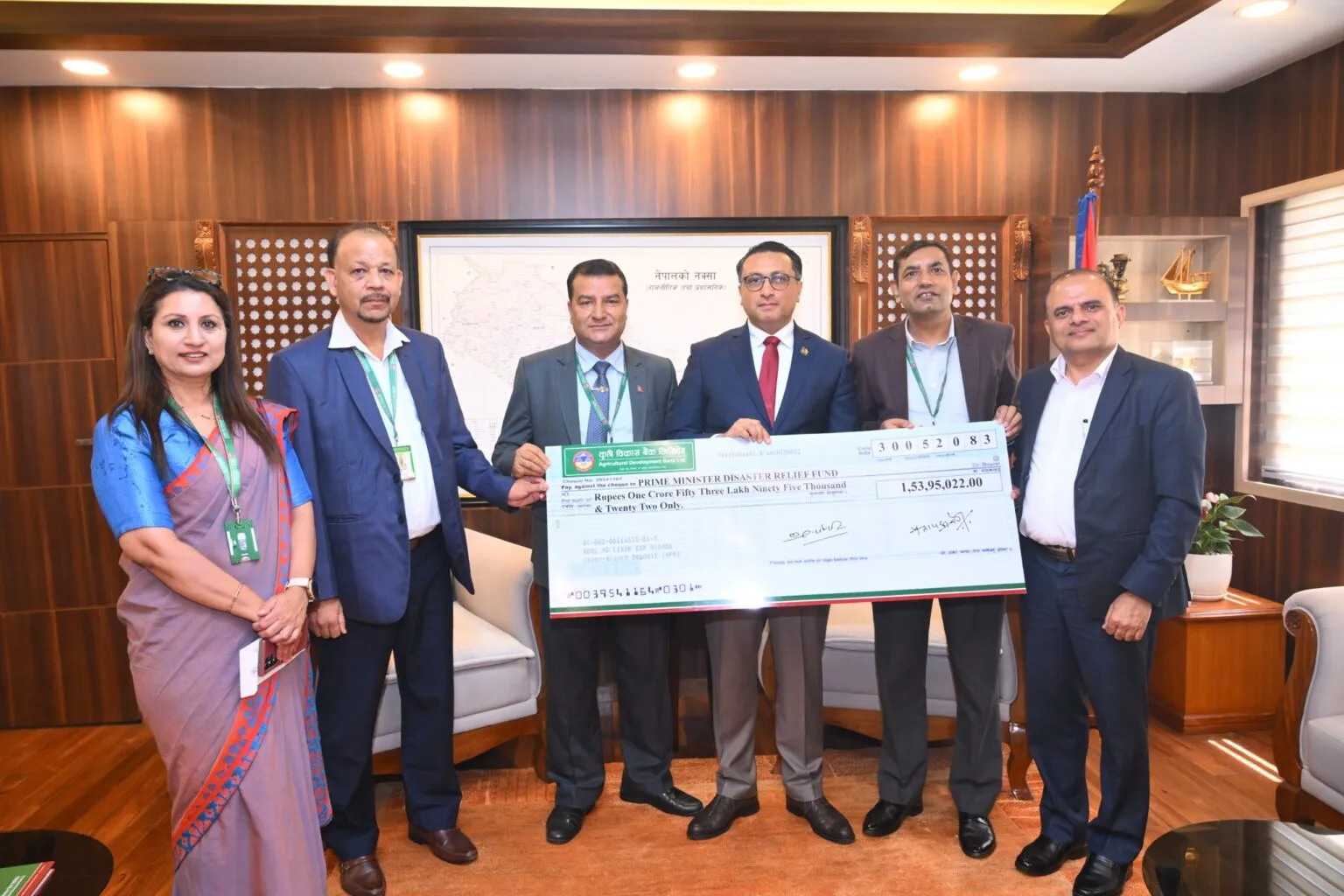 रसुवा बाढी पीडितलाई कृषि विकास बैंकका कर्मचारीको १ करोड ५३ लाख सहयोग
