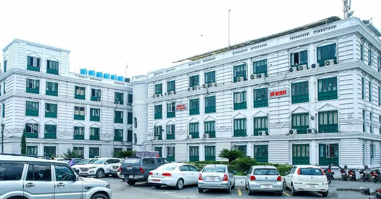 चालु आर्थिक वर्षको दुई महिनामा सरकारको खर्च र आम्दानी कति ?