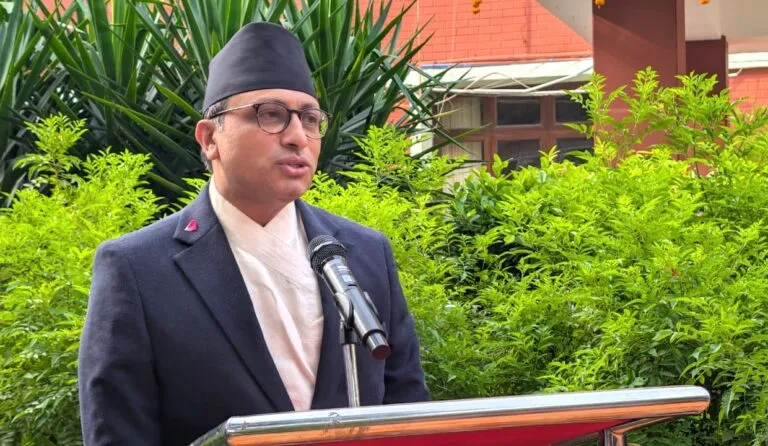 भारतीय निजी क्षेत्रलाई नेपालमा लगानी बढाउन अर्थमन्त्री वाग्लेको आह्वान