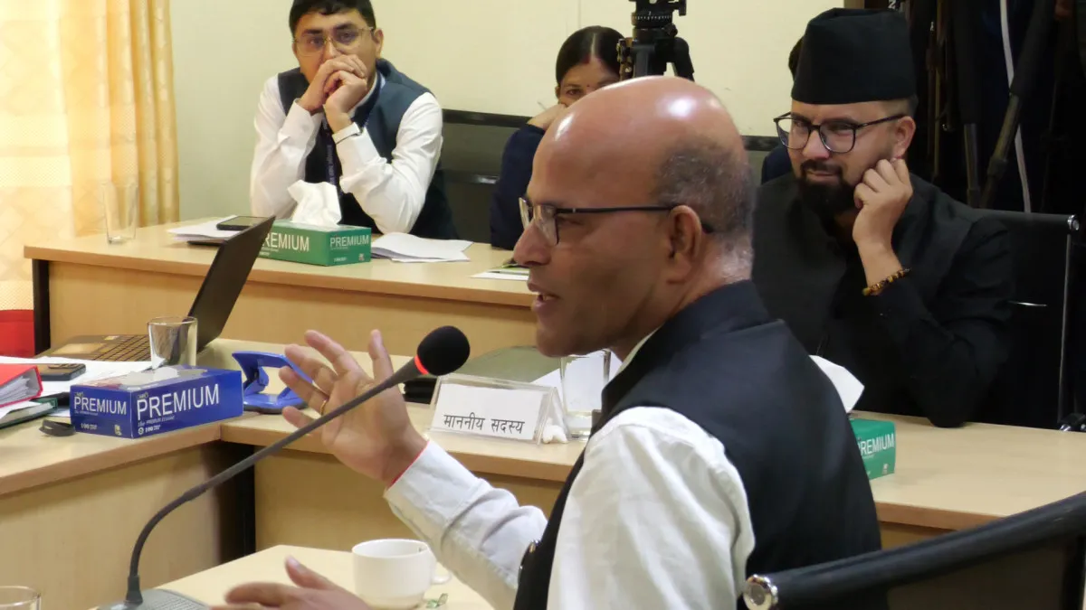 कार्यालय समयमा तलबसंगै भत्ता लिने व्यवस्था हटाऔँ: अमरेशकुमार सिंह