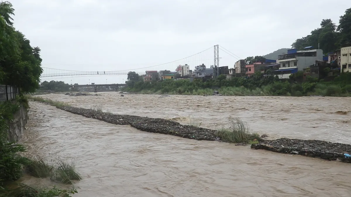 अविरल वर्षाले बुटवलको जनजीवन प्रभावितः तीन दिन उच्च सतर्कता अपनाउन प्रशासनको आग्रह