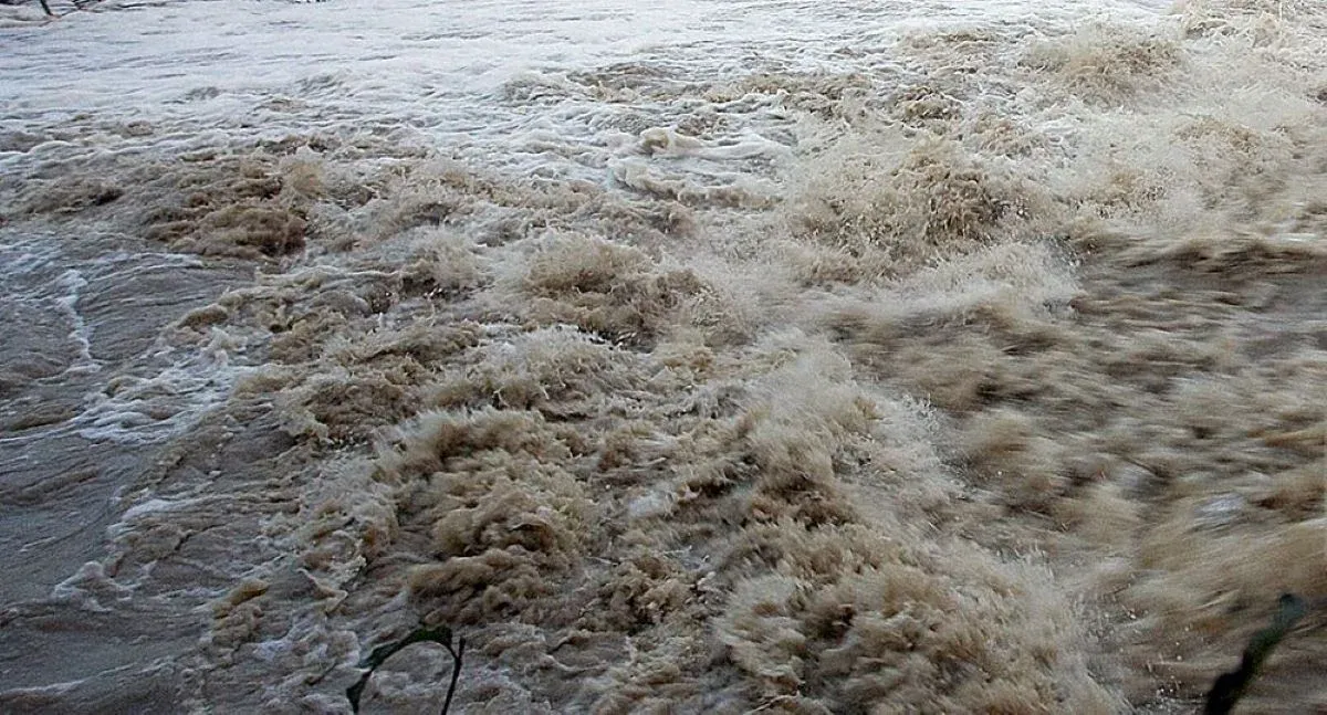 अरुण नदीमा पानीको बहाव बढेपछि अरुण तेस्रोको ड्याम निर्माण रोकियो
